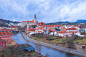 捷克不止有布拉格，这里的CK小镇是欧洲最漂亮的小镇之一，至今依然保留着中世纪风貌的古城和恢宏的文艺复兴式的城堡 ​​​​