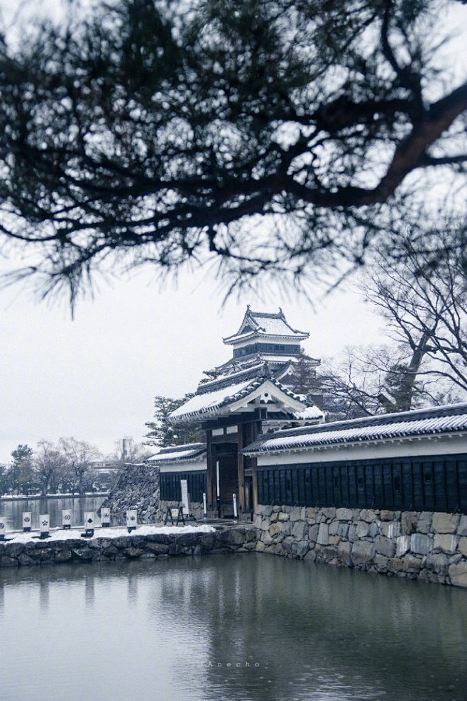 “關於四百年前的永恒。”
現存十二天守之...