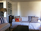 60平简约前卫风格二居家庭客厅沙发茶几壁画装修效果图