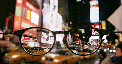 眼睛中的纽约。在这组照片中出现了时代广场...