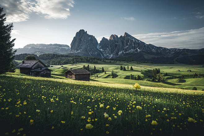 Mountain Huts and Ch...