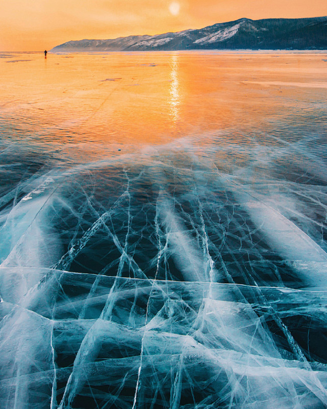 冬季的贝加尔湖，太美了！#摄影美图# #...