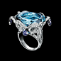 指环 G34L8500 Limelight 刺绣图案指环，18K白金，镶衬单颗椭圆形湖水蓝黄晶(约36克拉）， 4颗梨形紫色蓝宝石（约2.5克拉）及273颗圆形美钻（约2.8克拉）