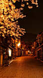 夜晚小巷浪漫背景高清素材 夜晚 夜景 小巷 摄影 日式 浪漫 街道 风景 背景 设计图片 免费下载