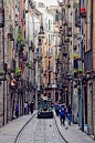 The Streets of Gerona, Catalonia, Spain 。西班牙东北部的加泰罗尼亚自治区赫罗纳省