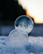 捕捉肥皂泡被冻结的惊人图像 / 华盛顿摄影师 Angela Kelly