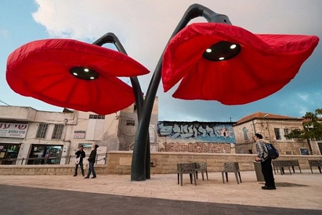 以色列智能感应装置艺术 盛放的花朵