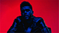 Starboy - Daft PunkThe Weeknd : 【首播】The Weeknd 联手Daft Punk 新单曲《Starboy》官方MV公开!MV开头发型尚未改变的盆栽被杀死,随后他一改标志性的发型象征了自己的重生。从单曲名,手拿发光的十字架,有黑武士头盔的照片中更是处处都有致敬星战之...