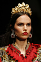 Dolce & Gabbana Spring 2018 Ready-to-Wear  Fashion Show Details : See detail photos for Dolce & Gabbana Spring 2018 Ready-to-Wear  collection.