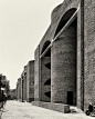 艾哈迈德巴德印度管理学院 Indian Institute of Management Ahmedabad by 路易斯·康 Louis I. Kahn - 灵感日报 : 去掉了色彩却看到了更多……这组由摄影师Cemal Emden拍摄的著名现代主义建筑大师路易斯·康（Louis I. Kahn）设计的艾哈迈德巴德印度管理学院 Indian Institute of Management建筑图片，以极强的表现力让我们领略到何为大师笔下的质感、比例与细节层次……