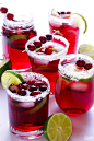 玛格丽特 鸡尾酒 关注@shabalaka  Easy Cranberry Margaritas Recipe -- these delicious drinks come together in just 5 minutes! | gimmesomeoven.com