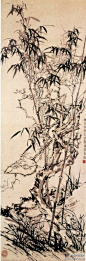 #古画#【 清 李鱓《梅兰竹图》 】 此画写竹梅兰三君子。翠竹修长挺拔，竹叶纵横纷披。梅树盘根错节，造型奇特。幽兰清雅秀逸，姿态飘摇。墨之浓淡相宜相辅，多以双钩纵笔勾出梅之枝干，浓墨点苔，圆笔写花，极富情趣。幽兰以浓墨写出，似有临风飘逸之姿。画面繁杂却有序不乱，构图大气豪放，笔势劲健