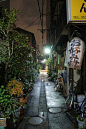 Narrow alley. Tsukishima, Tokyo，Japan