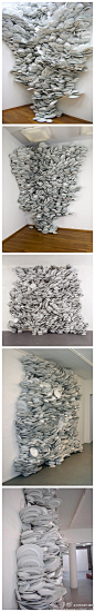 全球创意大搜刮【盘子龙转风】阿姆斯特丹艺术家Zeger Reyers的装置艺术，盘子的堆叠类似于龙卷风，也有瞬间掉落湮没的视觉暗示。不过，这真是费盘子的艺术。[赞][不好意思] 【更多创意，尽在@全球创意大搜刮[心] 】
