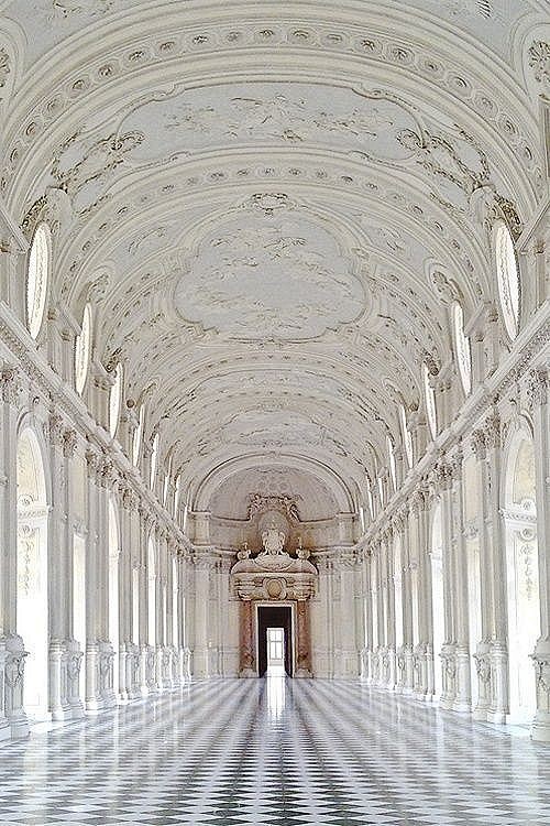 维纳里亚的宫殿，意大利都灵 