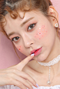 BEIGE CHUU PERIWINKLE PEARL POWDER by 츄(chuu) : ★ 베이지츄 베스트셀러★  누적판매량 10만개 돌파한 페리윙클  NEW 컬러로 찾아와써요♥ 6월1일 이후 부터 순차발송됩니다!