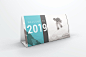 高品质的2019年新年台历日历设计VI样机展示模型mockups