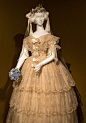 婚纱丨FIDM博物馆展出的19世纪欧洲经典婚纱