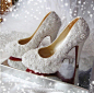分享一款漂亮的婚鞋，钉珠蕾丝，唯美浪漫~~
