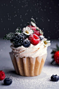 Vegan Vanilla Cupcakes with Fresh Berries | Gluten-Free Version Included | #cupcake #vanilla