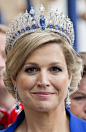 蓝宝石皇冠，佩戴由荷兰女王千里马