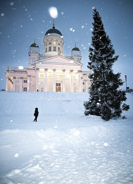 芬兰，赫尔辛基大教堂，白色童话世界