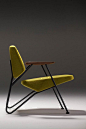 Polygon est un fauteuil à l’aspect un peu oldies, l’influence est clairement celle des années 50. Polygon est proposé dans différents coloris, on apprécie les modèles avec les couleurs vives ce qui tranche avec l’influence du design. Partagez cet article 