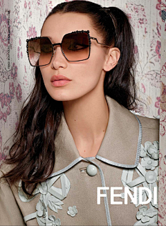 麻吉MAQI采集到FENDI