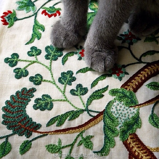 樋口愉美子 猫✖刺绣 从你的全世界踩过