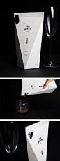 vin grâce wine by minimalist. Beautiful #packaging PD #taninotanino #vinosmaximum