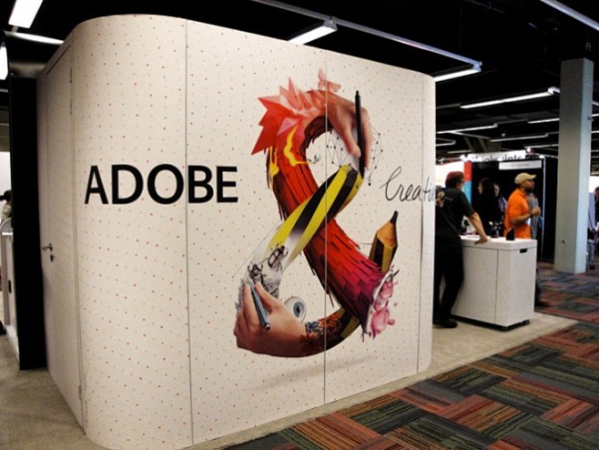 ADOBE活动展厅海报设计-设计之家