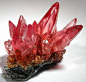 菱锰矿
HotazelMine, Kalahari Manganese Fields, Northern Cape Province, SouthAfrica
2.5x 2.3 x 1 cm
拍摄/所有者：Jeffrey starr