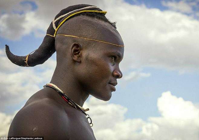 揭秘非洲原始部落：这里的男女允许婚外情 ...