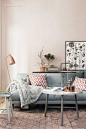 粉色温馨北欧客厅装修风格效果图，装修设计图片-3411494-高清大图-住趣家居网