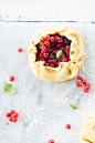 Sour Cream Tartlets with Summer Berries : Baking from the weekend.