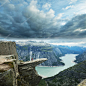 在挪威 trolltunga