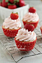 Alice Handmade草莓奶油蛋糕迷你奶油水果杯子蛋糕满月酒甜品桌-淘宝网 #水果# #奶油蛋糕#