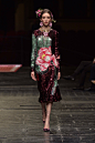 Dolce & Gabbana Alta Moda Spring Couture 2016春夏高级定制发布 - 无时尚中文网NOFASHION -中国领先的奢侈品行业报道、投资分析网站。