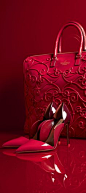 These smokin' hot red pump heels in the red patent leather. The red Valentino Tote and Pump... Oooooo!