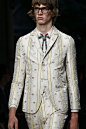 Gucci Spring 2016 Ready-to-Wear Fashion Show Details : See detail photos for Gucci Spring 2016 Ready-to-Wear collection.