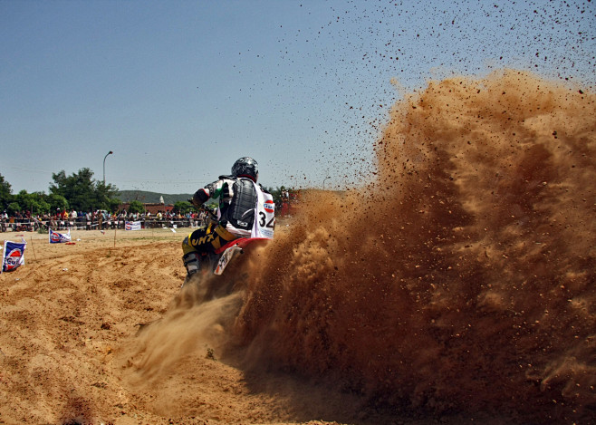 Dirt Track Racing : ...