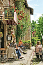 Relais de la Tour Café in Perouges, France