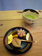 Autumn Wagashi Japanese Cake with Hot Matcha Green Tea｜和菓子