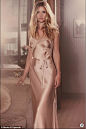 维多利亚的秘密2013-金发美女模特罗茜亨廷顿代言Marks＆Spence女性内衣摄影，极具挑逗的娃娃装，细腻的丝绸睡衣，薄纱包裹的胸罩和精致的剪裁内衣内裤---酷图编号1036614