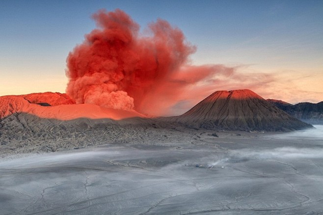 印度尼西亚婆罗摩（Mount Bromo...