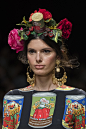 detail-defile-dolce-amp-gabbana-printemps-ete-2019-milan-detail-254.jpg (1800×2700)