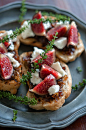 Fig, goat cheese and caramelized onion bruschetta