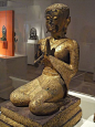 Kneeling Monk. Burma/Myanmar, 19th century. Gilt bronze. (mharrsch on Flickr)    // #采集大赛#