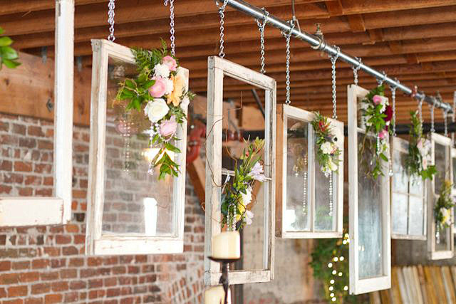 婚礼布置创意道具玻璃窗,吊饰,花艺,