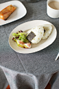 早餐。海苔芥末饭团，脆皮三文鱼-阿莫玲